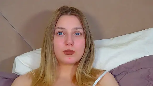 TinnaBurton 라이브 XXX 채팅