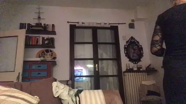 XXX chat uživo modela bornsinfull