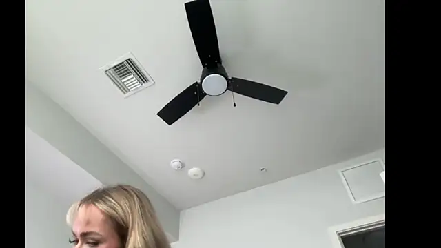 ElenaErickson's Live XXX Chat