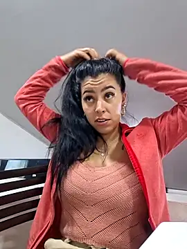 XXX chat uživo modela Luianna