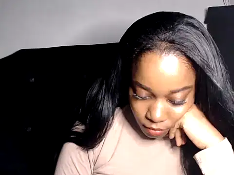 Cattaleen's Live XXX Chat