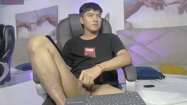 Онлайн чат XXX IsakGrant