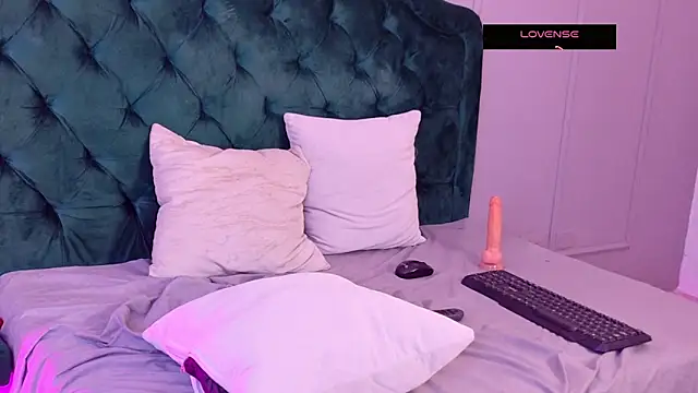 XXX chat uživo modela scarlettefire_cr