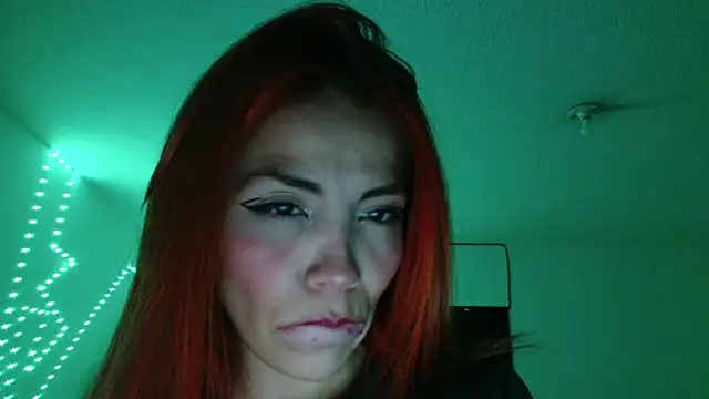 دردشة Aylinn_diaz الجنسية المباشرة