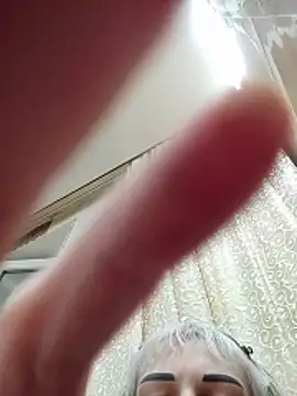 Chat XXX en directo de l0VE_Y0U_DEAR