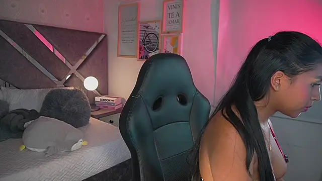 Naomi-Gray Live XXX Chat