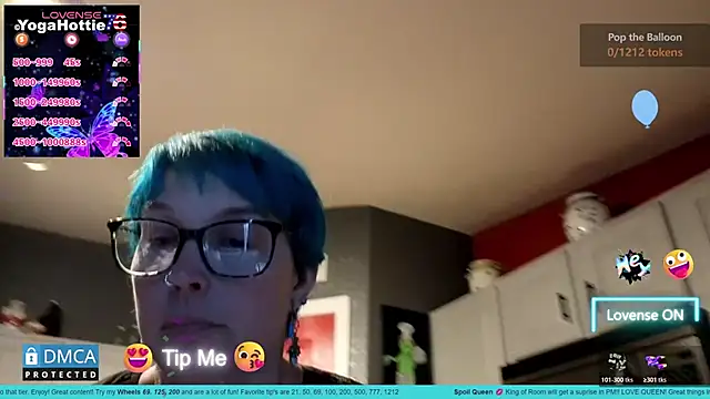 Chatroom XXX en direct de YogaHottie76