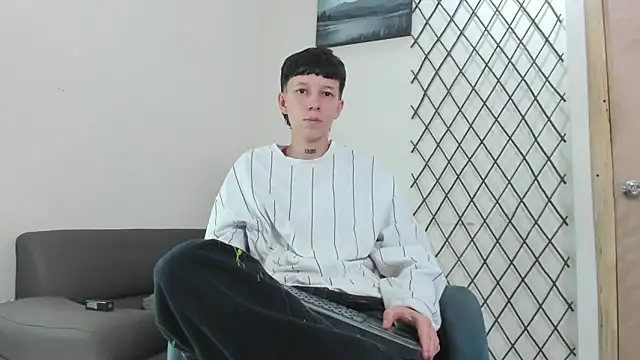 XXX chat uživo modela LiamBrown09