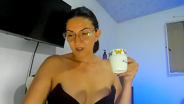 Chat XXX en directo de Serenity_Lux