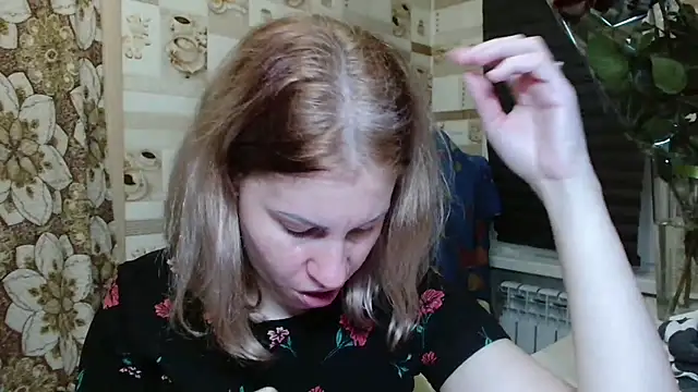 Chat XXX en directo de TherestlessKitty