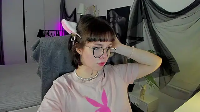 RisoSweet Adlı Modelin Canlı XXX Sohbeti