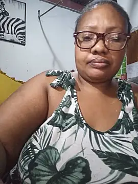 Živý XXX chat YELLOW_BONE