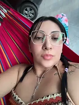 Chat +18 de KittyObsession ao vivo