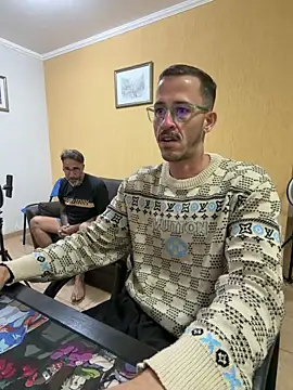 Chat +18 de MeladoDiMel ao vivo