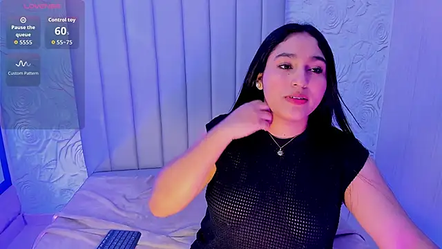 دردشة Lya_dubois_ الجنسية المباشرة