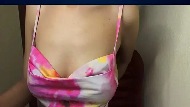 Madhubala01's Live XXX Chat