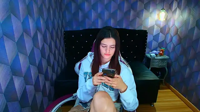 LiaHarryis Adlı Modelin Canlı XXX Sohbeti
