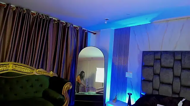 Онл айн чат XXX emy_fg