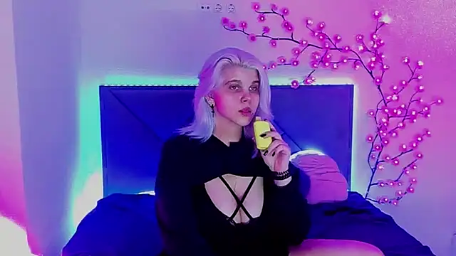 Онлайн чат XXX JoannLowe