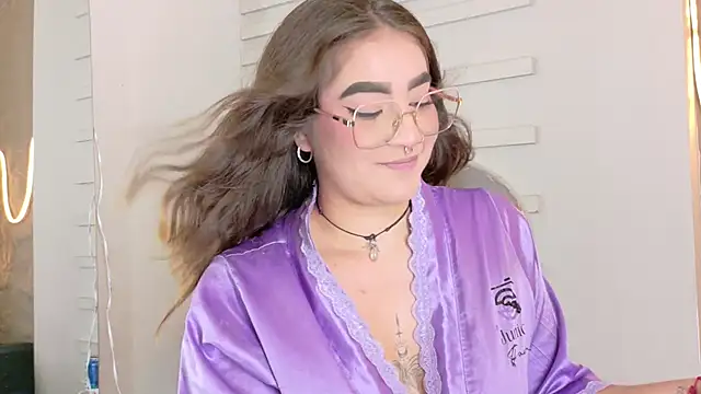 Chat XXX ao vivo de Shanntal_