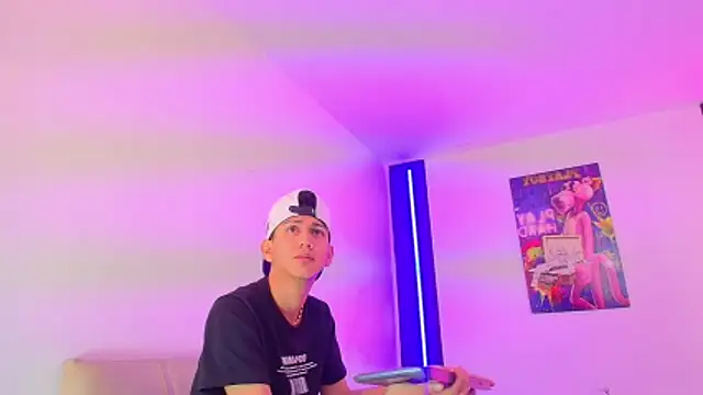 Marcus_and_TonyのライブXXXチャット