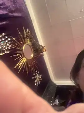Chat +18 de allymoon1369 ao vivo