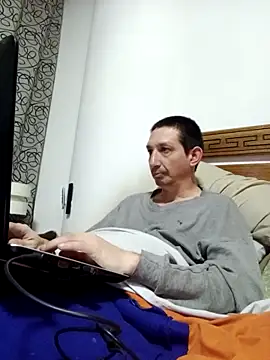 Chat +18 de Pacobakan042 ao vivo