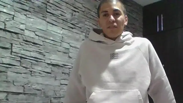 Chat +18 de Sexylatin64 ao vivo