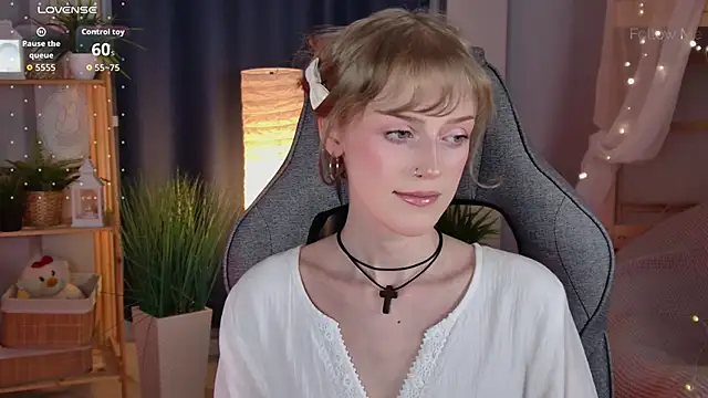 KiraMontoya Live XXX-chat