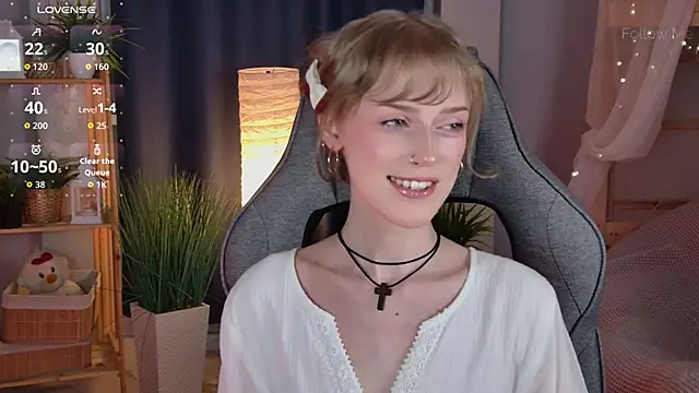 KiraMontoya's Live XXX Chat