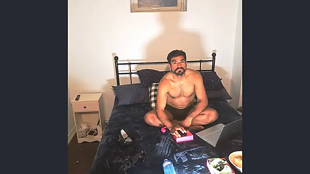 Chat +18 de piggylatino ao vivo
