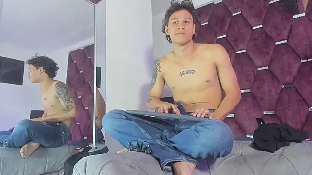 TonyBenedetti Live XXX-Chat