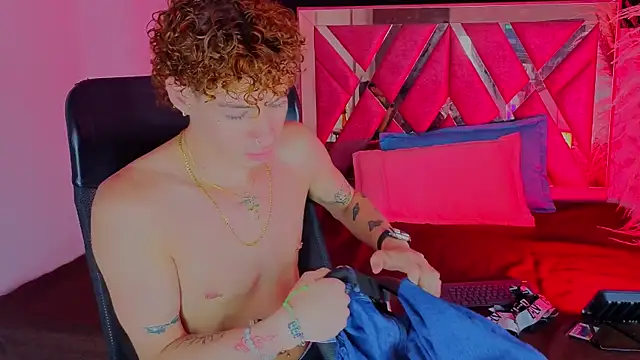 nova_salvatore élő XXX-chatje