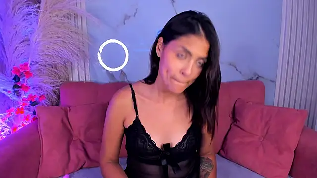 LunaRossie_'s Live XXX Chat