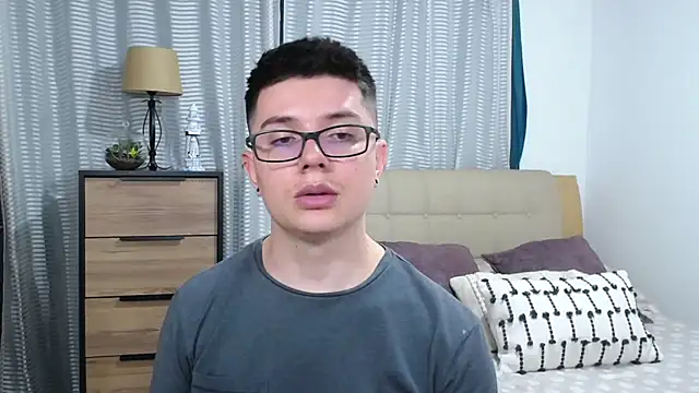 Živý XXX chat BlackFoXXX69