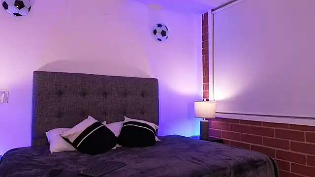 Živý XXX chat mandi4pole_