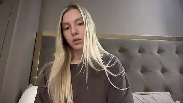 blondinkaa's Live XXX Chat