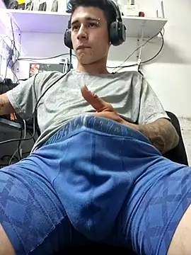 Онлайн чат XXX tom_latin