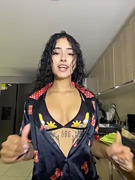 RosseMelody Chat XXX live