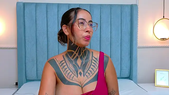 แชท XXX สดของ NicoleBlum
