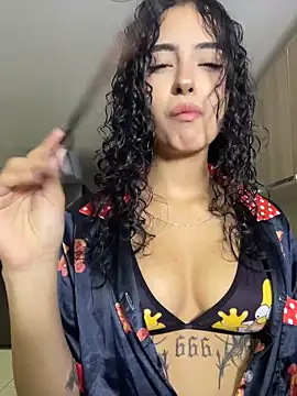 RosseMelody élő XXX-chatje