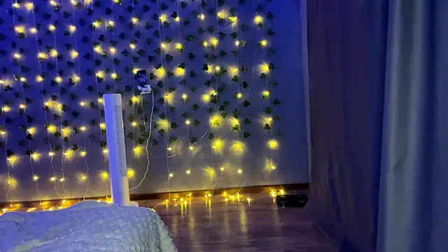 دردشة HousedMud الجنسية المباشرة