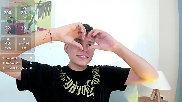 NathanbelllのライブXXXチャット