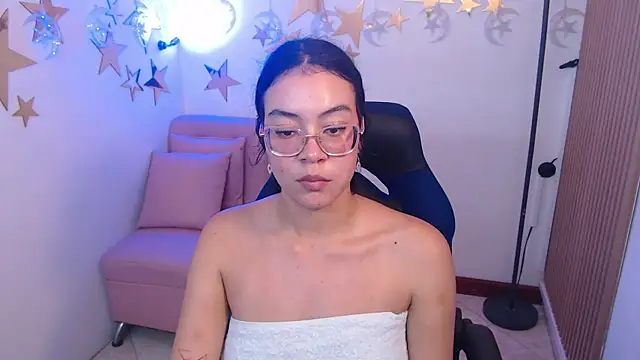 Chat +18 de megan_0701 ao vivo
