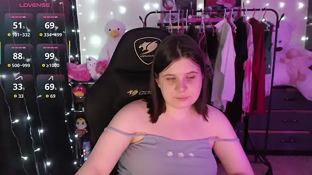 AmyVibess: онлайн-секс-чат