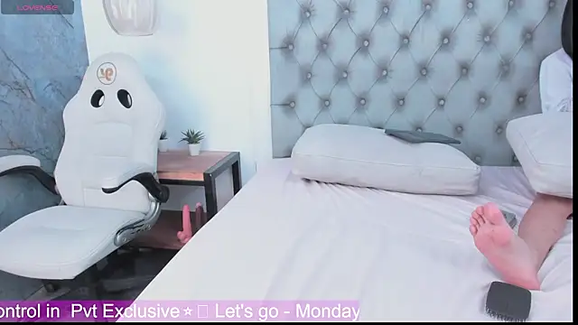 laurenn_moore live XXX chat