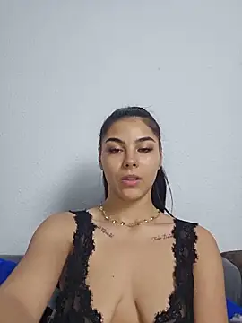 Crissdesire Chat XXX live