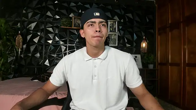 Sembang XXX Secara Langsung elliot_colton