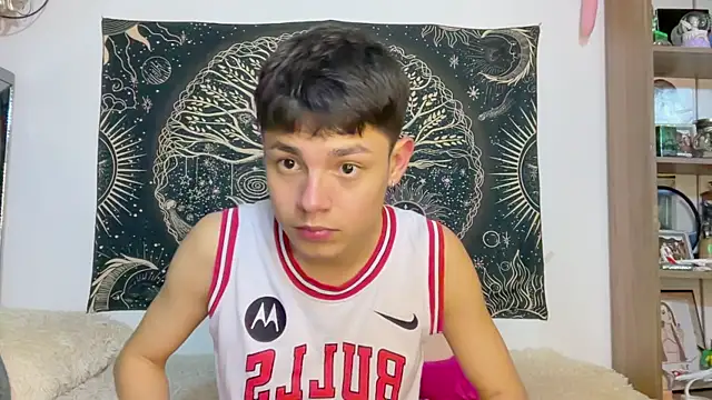 Andy_Belier23 – Naživo XXX chat