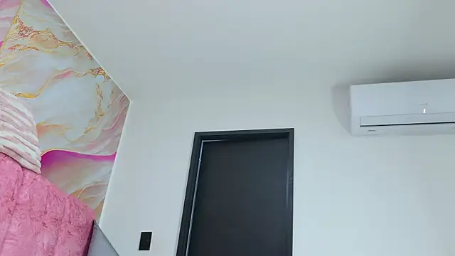 celeste_sea élő XXX-chatje